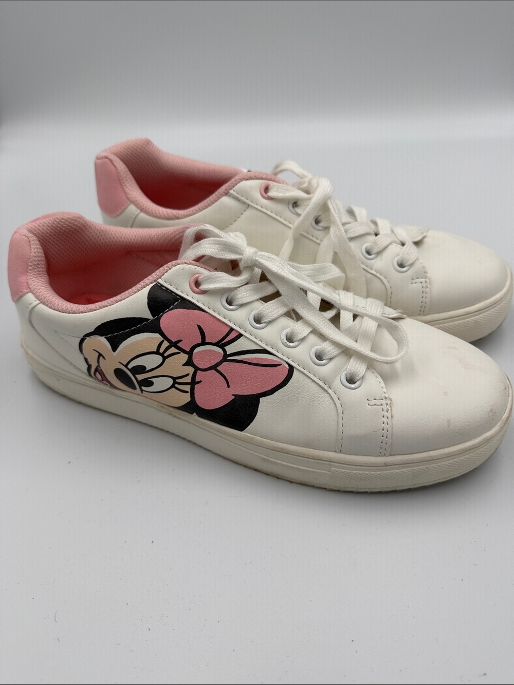 Disney White Sneakers with Pink Minnie Mouse Bow Accent-Aldi
